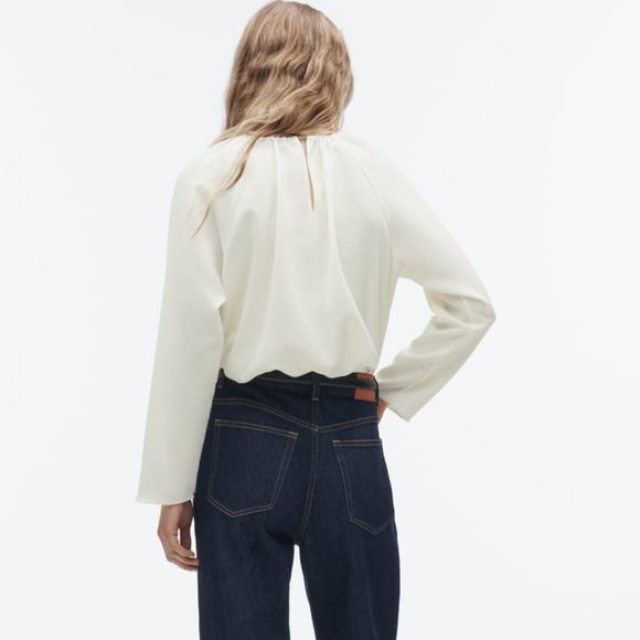 NWT CUT OUT ECRU WHITE BLOUSE - Picture 3 of 9